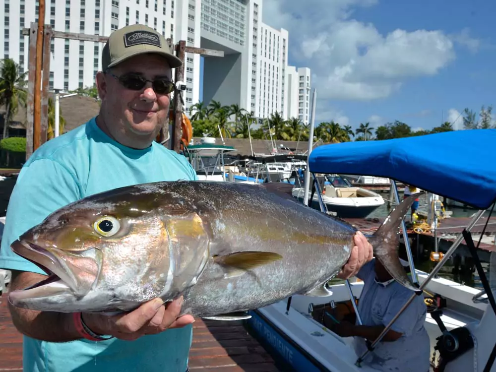 panga fishing- fishing season report cancun 
